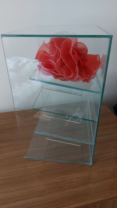 Полка стеклянная