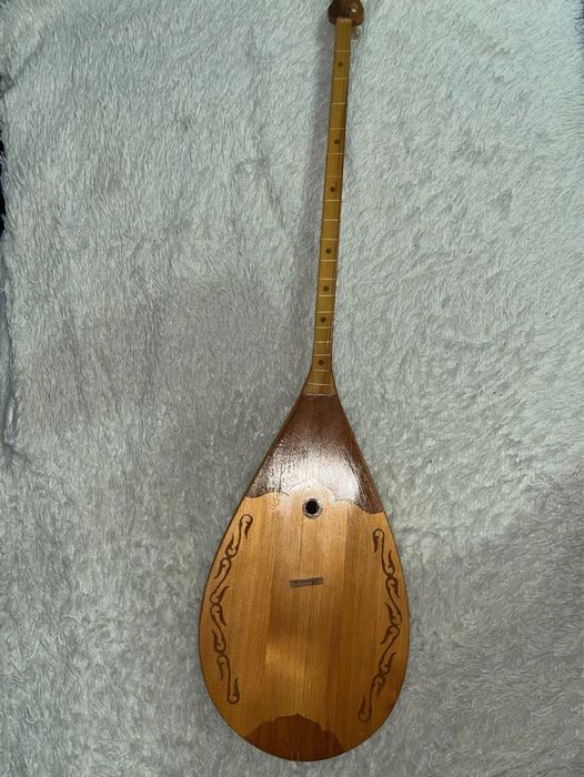 Продам домбру б/у