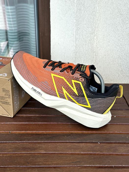 Мъжки обувки New Balance (FuelCell Venym) - номер 44 (28см), Отлично състояние