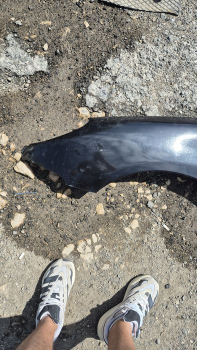 Оригинален Ляв калник за Пежо 206 98- 2005г