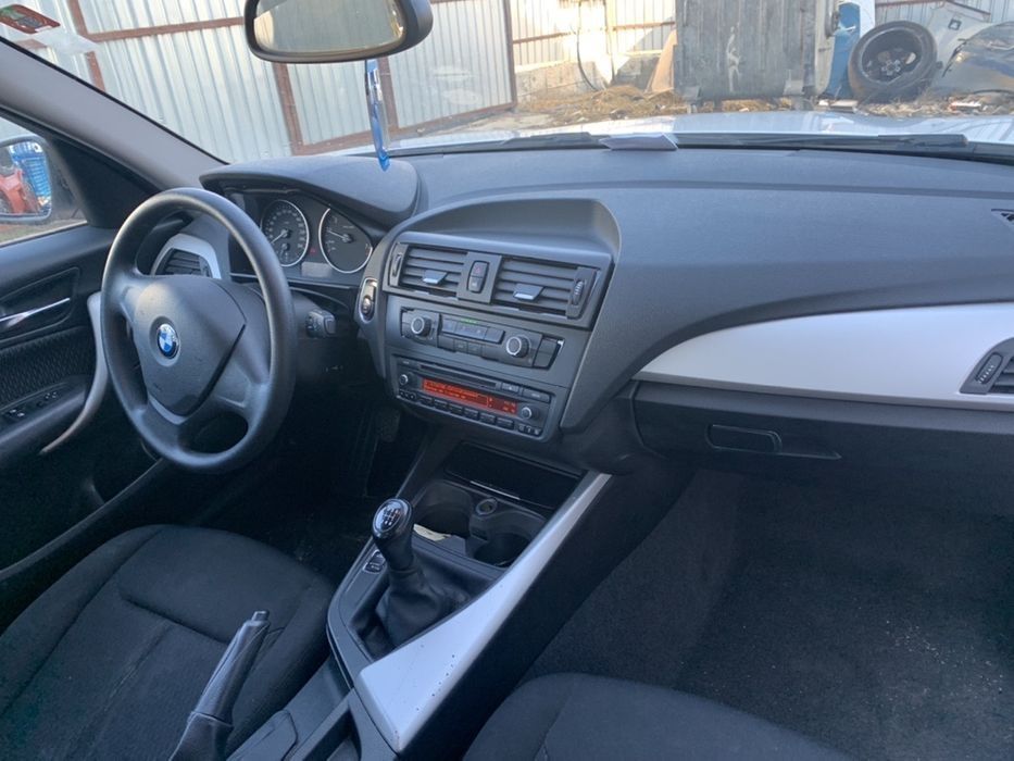 Dezmembram bmw 114i f20 din 2013