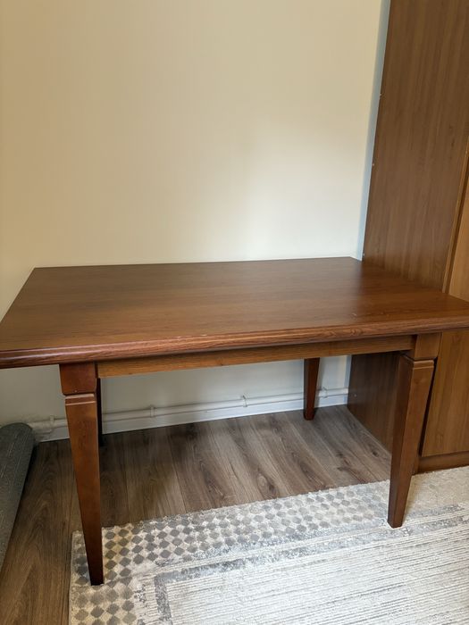 Продам стол в хорошем состоянии