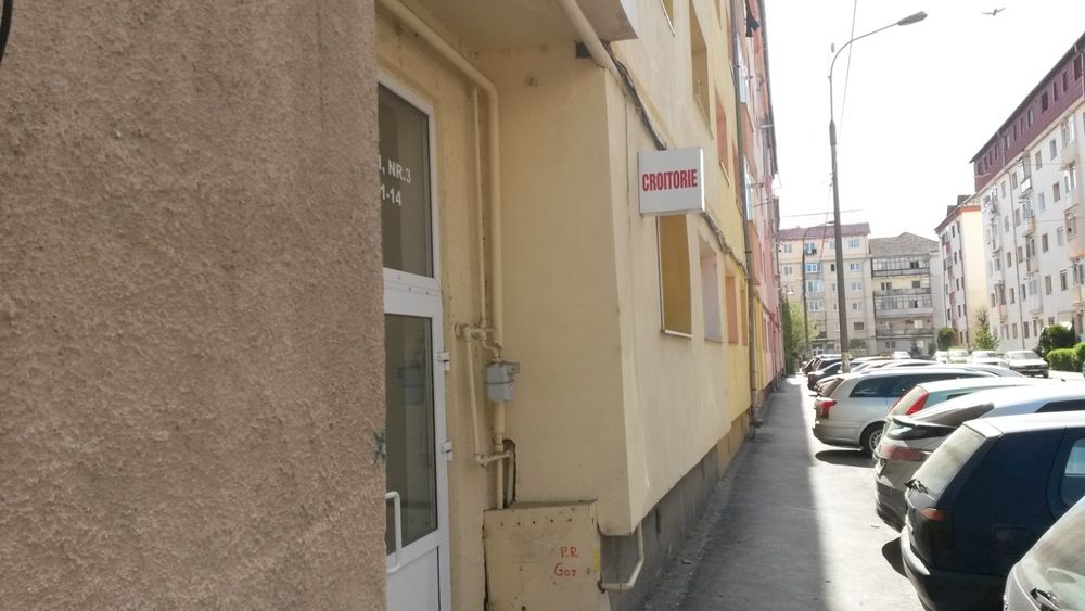 Croitorie, reparații, modificări îmbrăcăminte.