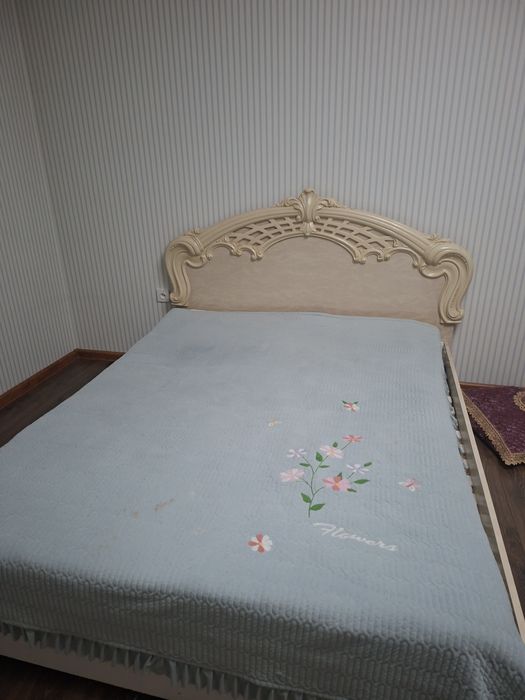 Спальный гарнитур сатылады