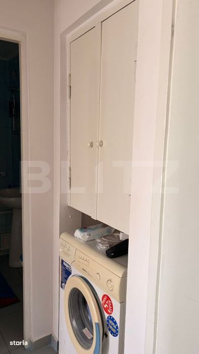 Apartament 2 camere, semidecomandat, 55 mp, zona Regiment 11 Siret