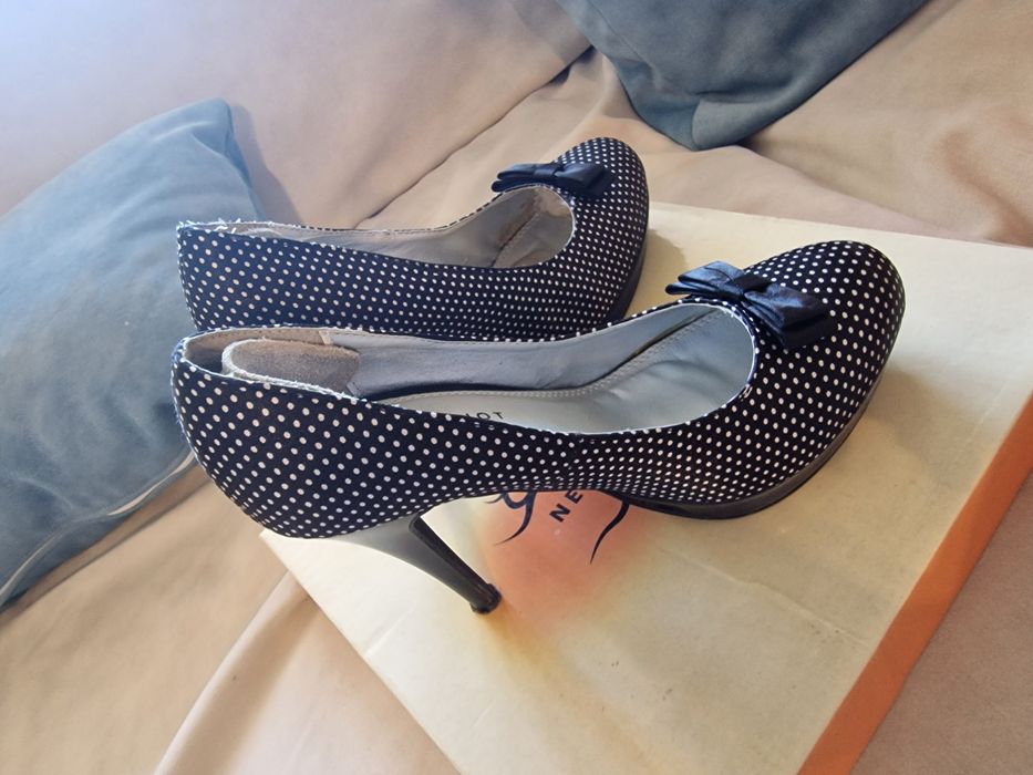 Модни обувки 36 номер