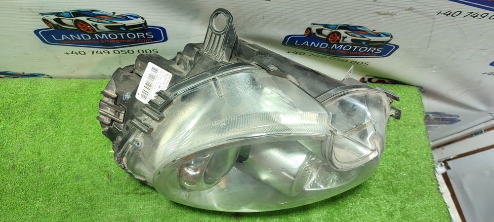 FAR STANGA BI-XENON CU LUPA MINI COOPER / ONE / S (R55, R56, R57) COD OEM 162705-03 / 0301225274 2006-2010 (4F2)