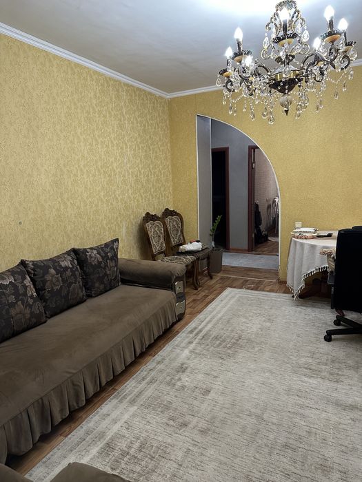 Продам квартиру ……………….