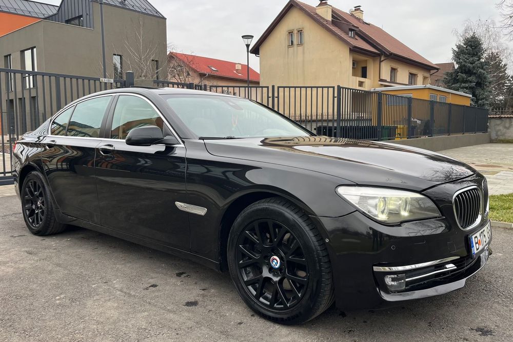• Bmw 730d • X-drive • Individual • Facelift •