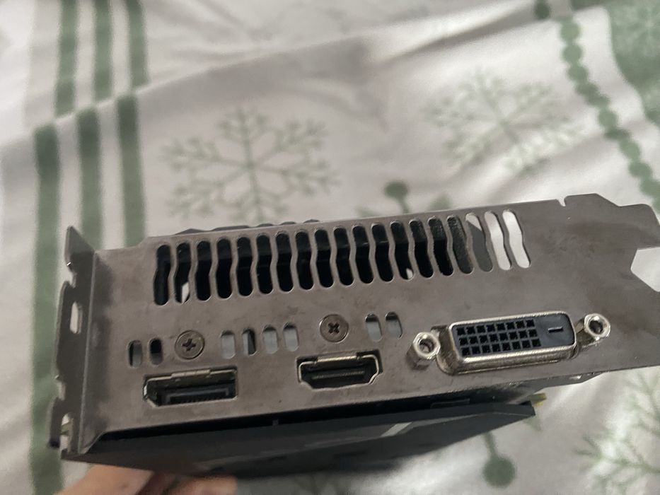 Placa video GTX 1650 4GB