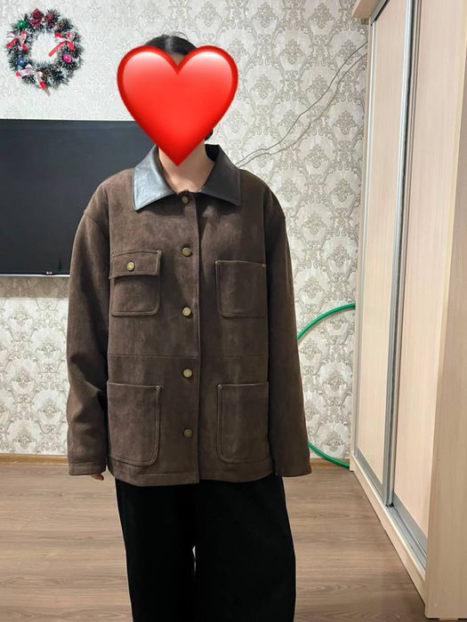 Продам куртку женскую