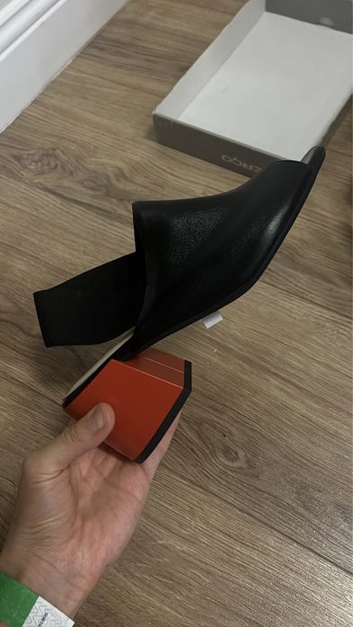 Продам новые туфли