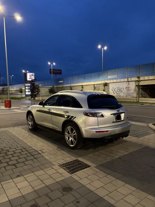 Infiniti fx35 2006 3.5L