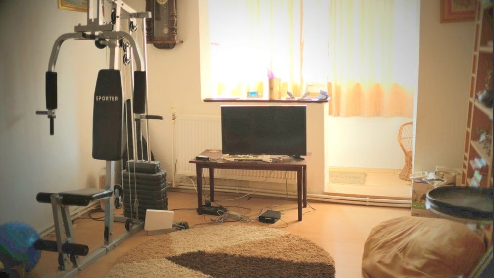 Apartament 4 camere, 2 balcoane, scoala 8, Giurgiu
