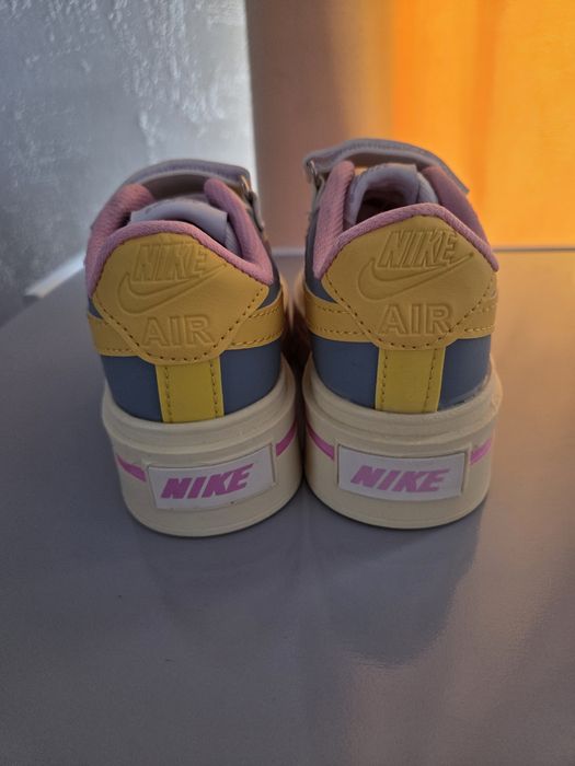 Adidasi NIKE pentru copii