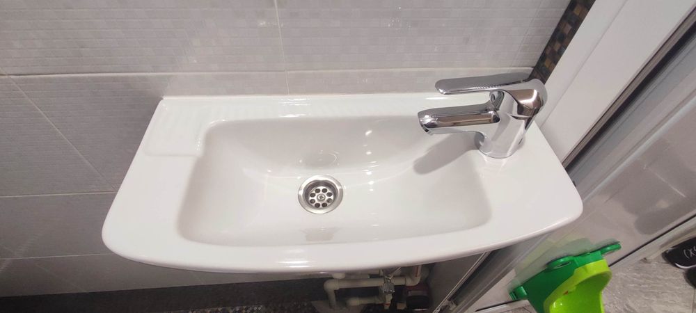 Мивки за баня със смесители
