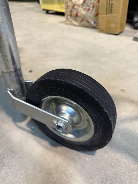 Roată de susținere KNOTT TK48 150 kg 48 mm 480-700 mm