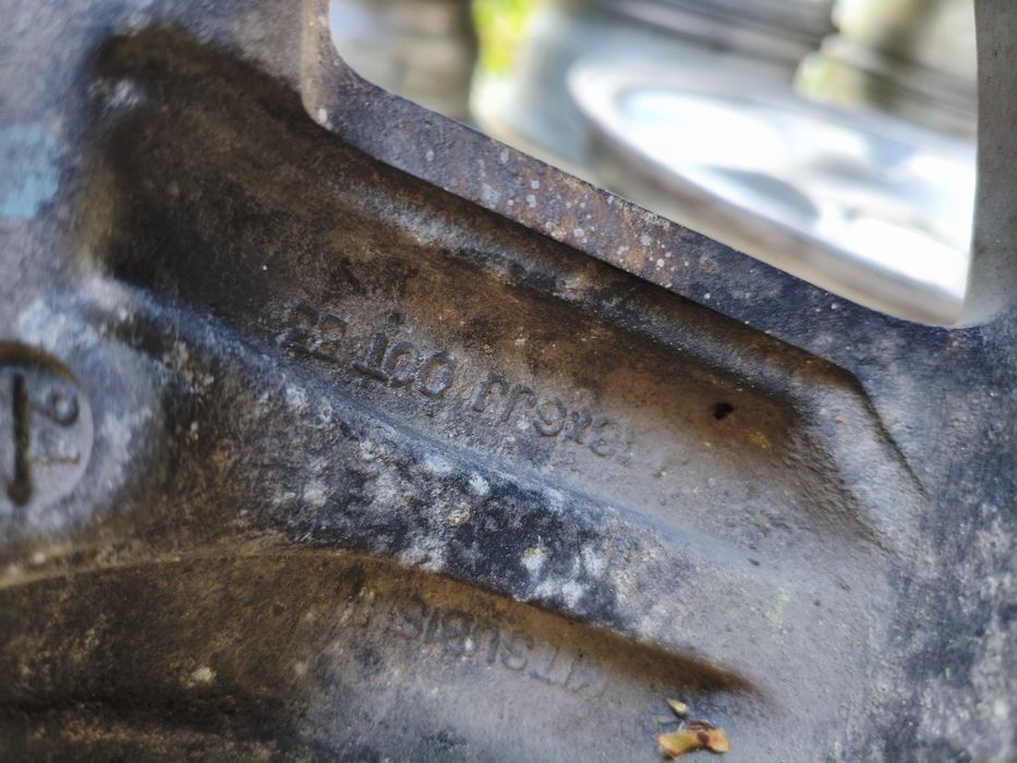 Диски R18/6x139.7 Mitsubishi Original