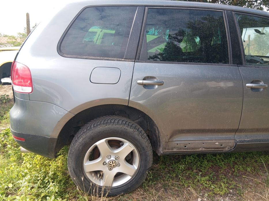 Продавам Volkswagen Touareg 2.5 r5 на части