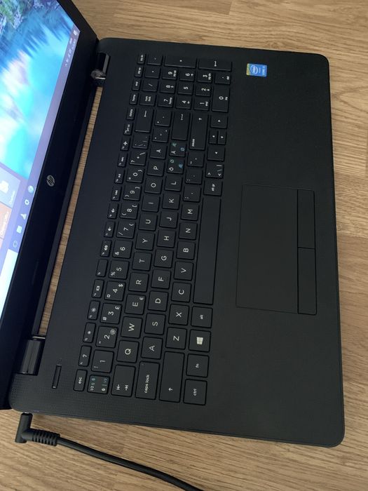 Laptop Hp Slim intel core i3,Display 15,6 led,Windows 10,SSD 130gb mem