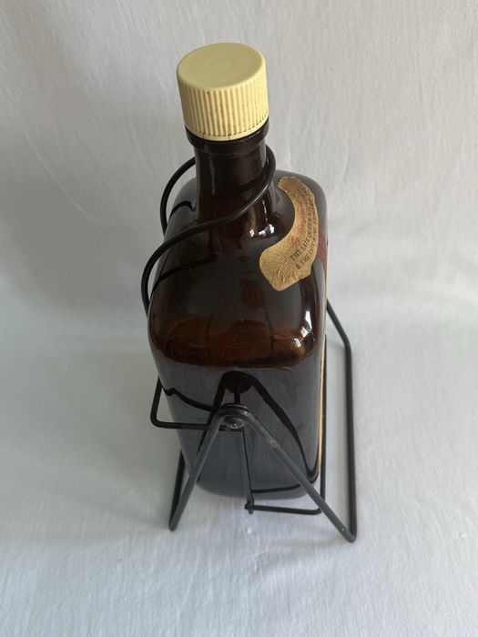 Люлка, празна бутилка от уиски Ballantines , 3L