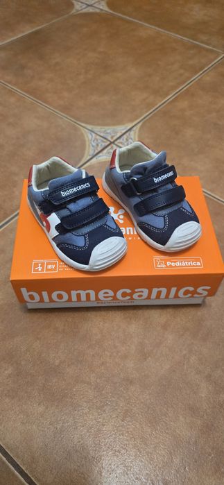 Adidasi Biomecanics ergonomici marimea 20 baieti