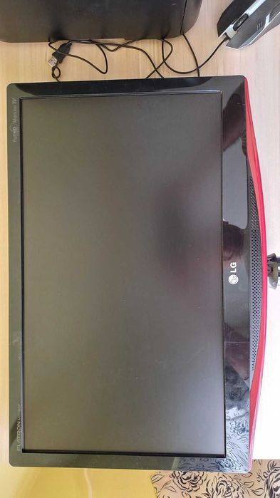 Монитор LG 24 инча