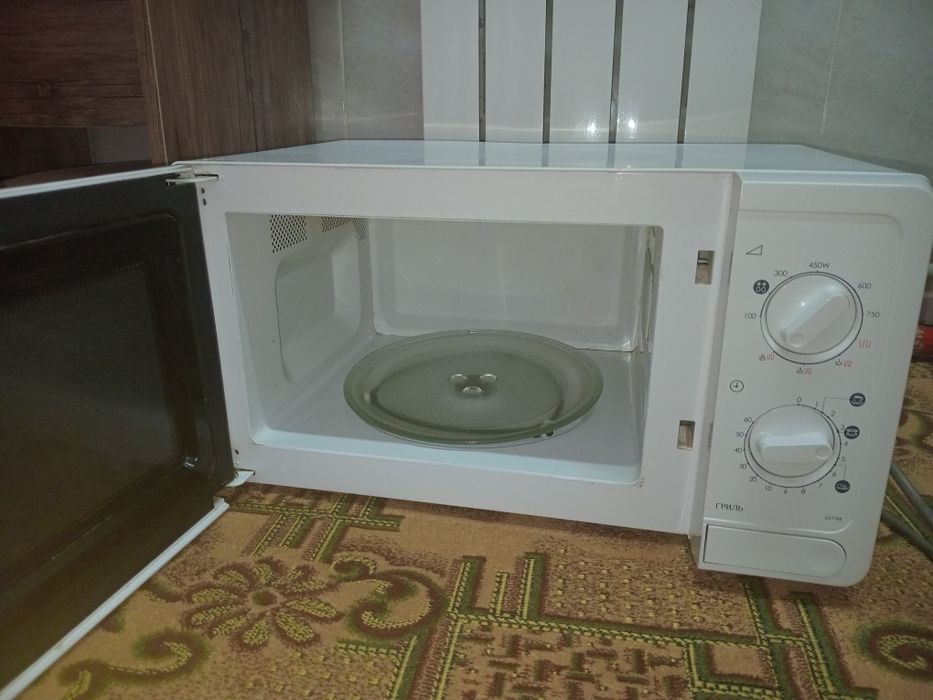 Продам микроволновую печь