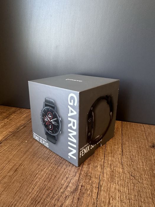 Garmin Fenix 5S Plus Sapphire Edition