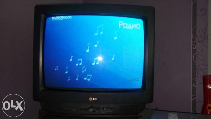Телевизор LG . Работещ