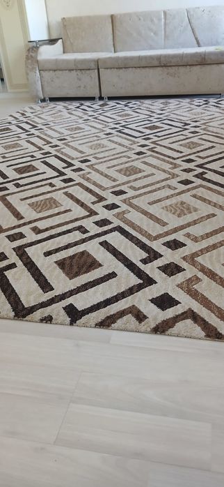 Продам палас 2,5×3,5м