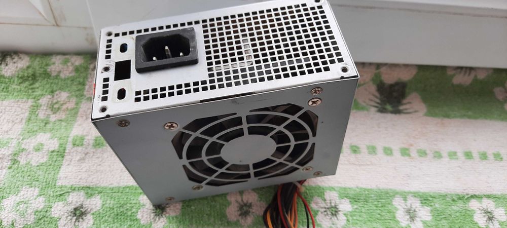 Продам Блок питания компьютерный