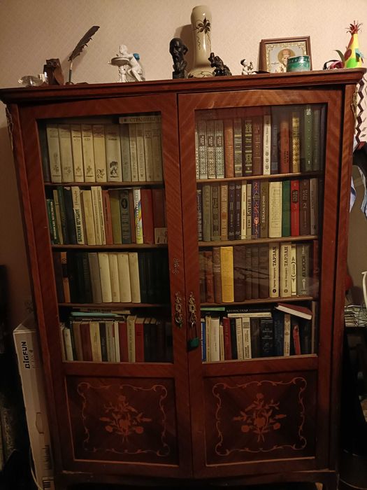 Антикварная мебель