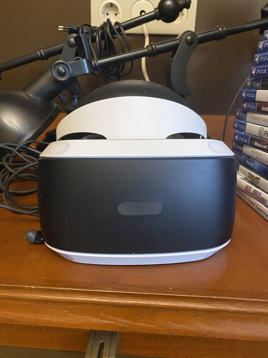 Пс 4 VR вместе с джойстиками