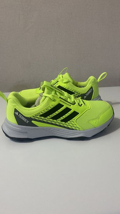 Кроссовки Адидас новые