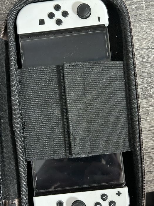 Consola Nintendo Switch Oled + jocuri