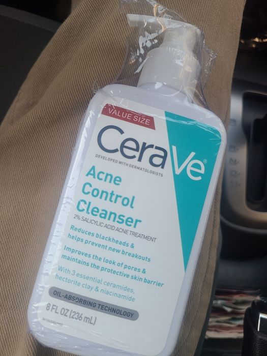 Очищающее средство для лица  гель-пенка для умывания, для всех типов