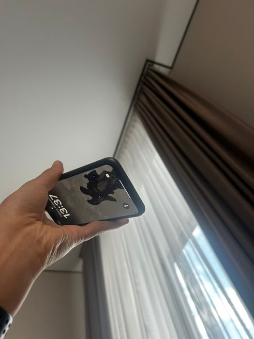 Продам 11 айфон