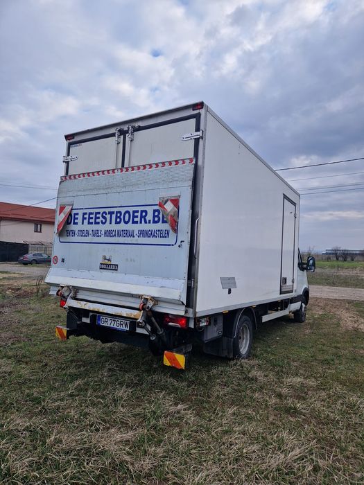 Inchiriere dube cu sau fără șofer!