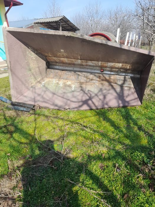 Cuva metalica, lin struguri, vinificatie