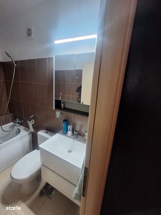 Tomis Plus, 2 camere, mobilat, LOC PARCARE PROPRIU