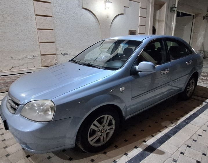 Продаётся Ласетти 1.8