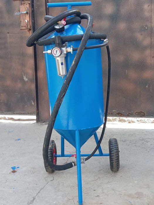 Пескоструй аппарат с конусом для очищения краски ржавчины и ржавчины