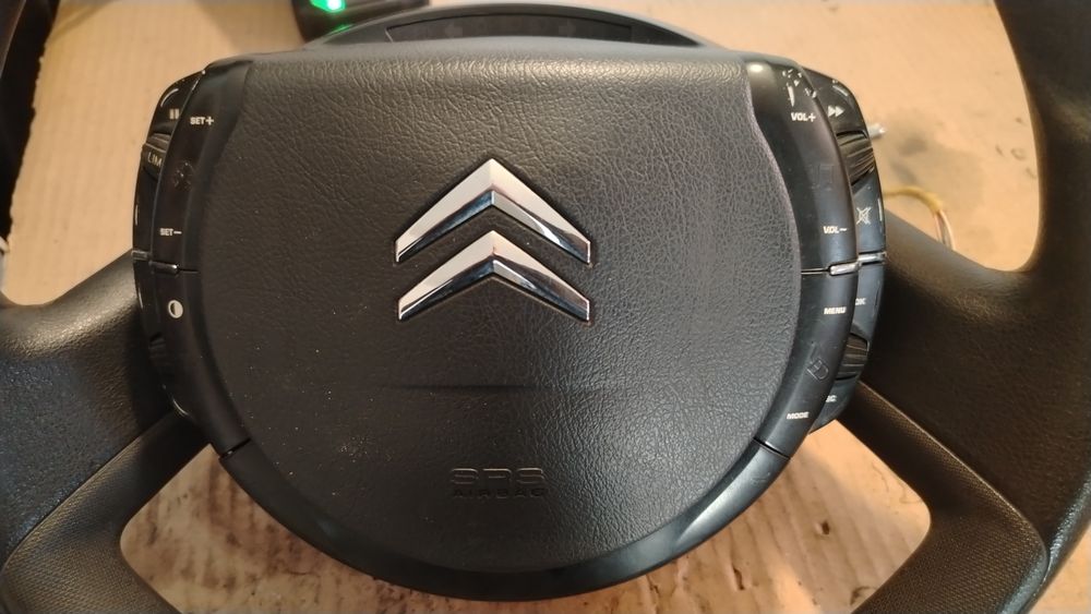 Волан Ситроен Ц4 / Citroen C4