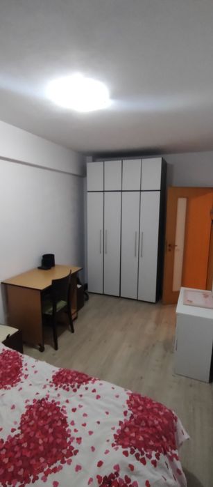 inchiriez apartament
