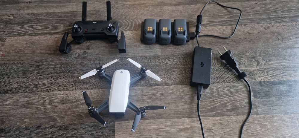 Дрон DJI SPARK fly more combo