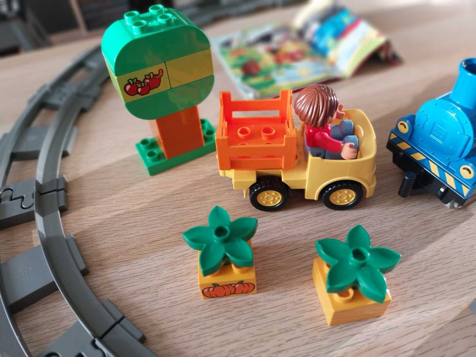 Lego Duplo tren cu sine 10810