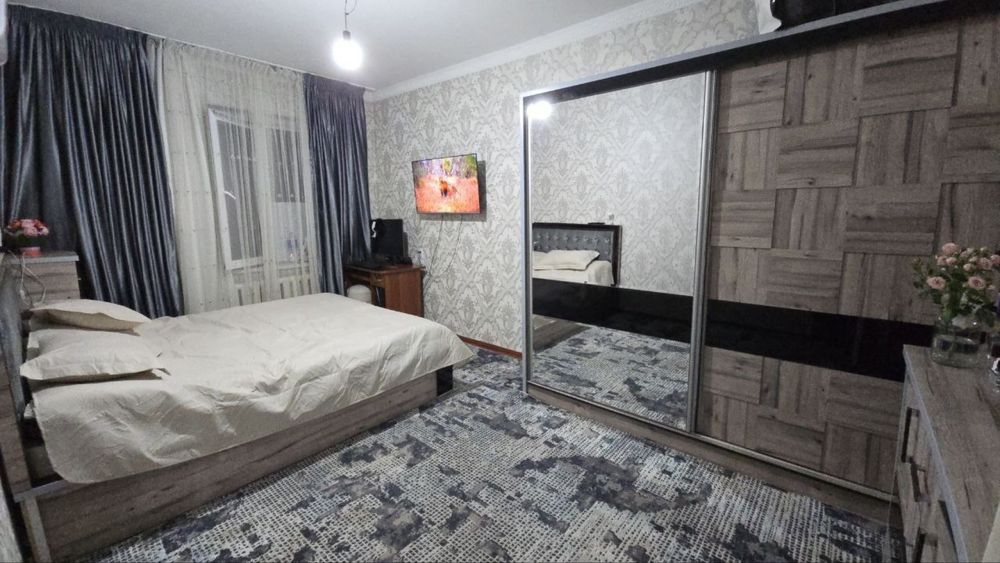 Olmazor tumani qora qamish 2/5 3 xona sotiladi  a212