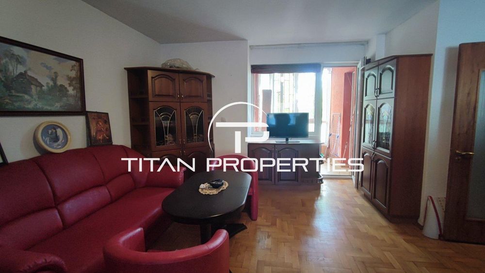 Продава се Двустаен апартамент в Варна, Цветен квартал - 57 кв.м за 2220 €/кв.м - Снимка #1