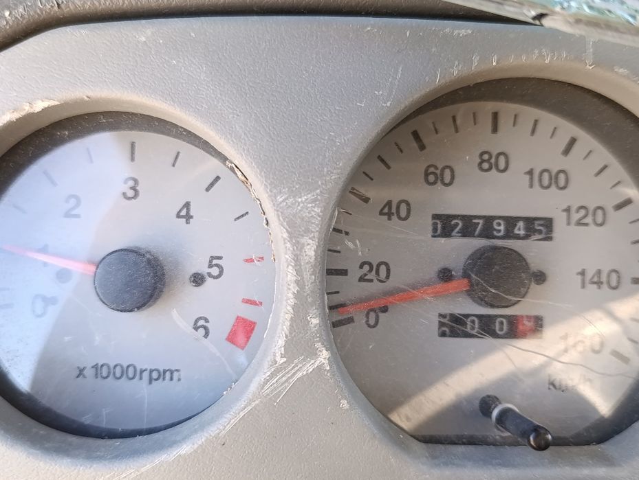 Vând doua bucăți Suzuki Samurai 1.9D